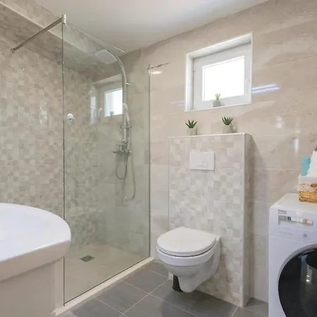 Tatil Evi Three-bedroom In